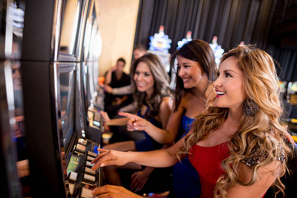 sarangsbobet Sic Bo live dealer studio with dice container